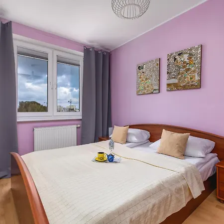Appartamento With Balcony Okopowa By Renters